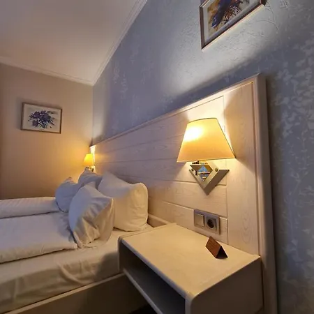 Ambiente Garni Отель