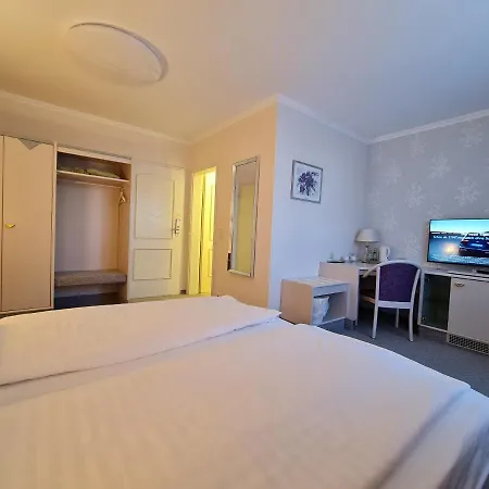 Ambiente Garni 酒店 普劳恩