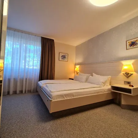 Ambiente Garni 普劳恩