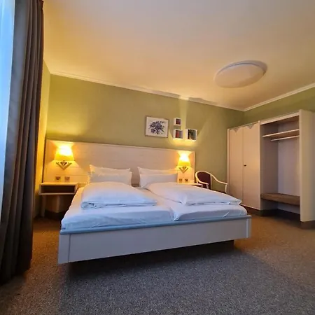 Hotell Ambiente Garni 3*