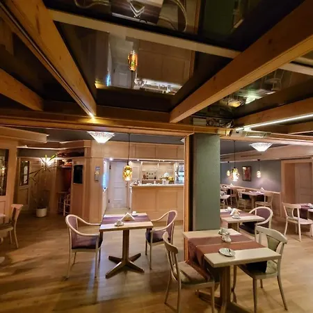 Ambiente Garni 3*