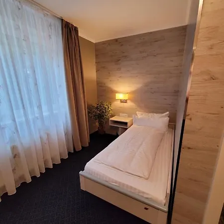 Ambiente Garni 3* Plauen
