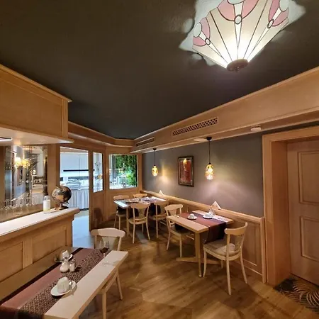 Ambiente Garni Плауэн