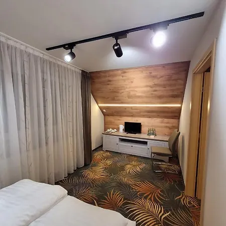 Ambiente Garni 3* Plauen