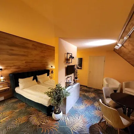 Hotell Ambiente Garni 3*