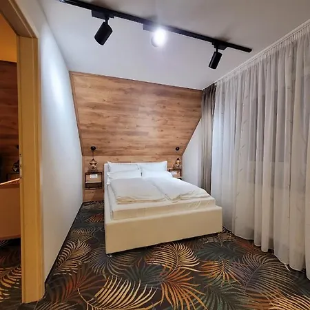 Ambiente Garni Отель 3*