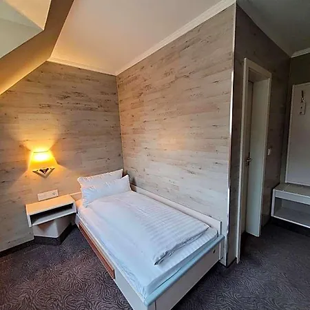Hotel Ambiente Garni 3*