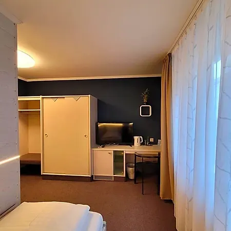Ambiente Garni 3* Plauen