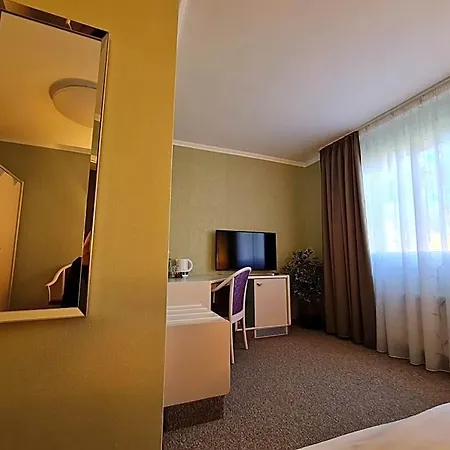 Ambiente Garni Hotel 3*