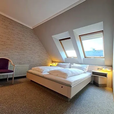 Ambiente Garni ホテル 3*