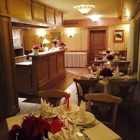 Ambiente Garni Hotel 3*