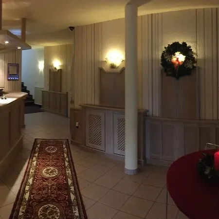 Ambiente Garni 3* Плауэн