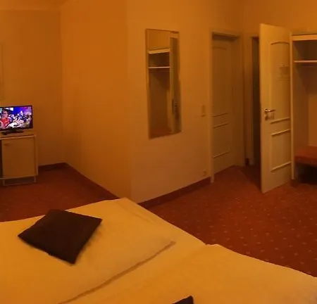 Hotel Ambiente Garni 3*
