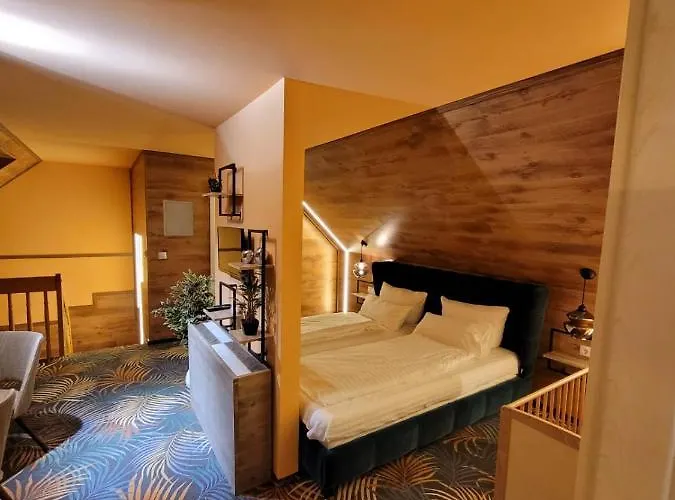 Ambiente Garni Hotel 3*